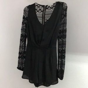 Short jumpsuit, very elegant